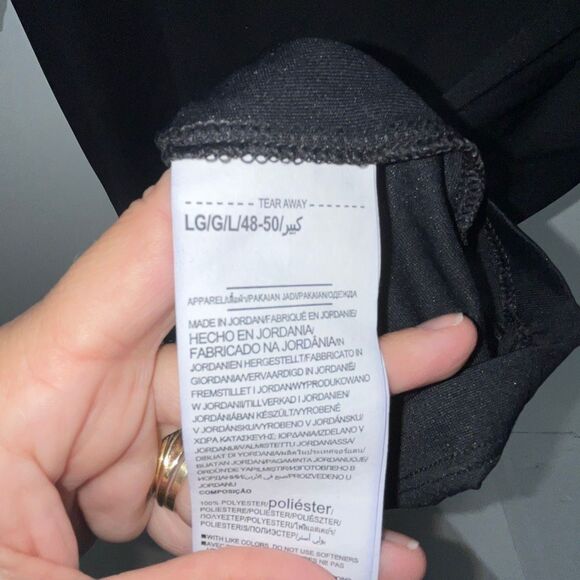 Under Armour Women's Black Loose Fit Heat Gear V-Neck Short Sleeve T-Shirt Large - Picture 7 of 8